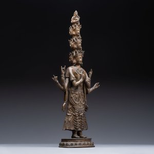 A large Tibetan copper alloy Avalokiteshvara, 17/18th C. — 照片 5