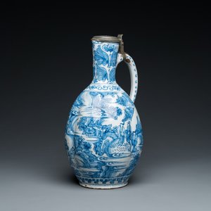A large twisted Dutch Delft blue and white pewter-mounted ewer, 17th C. — 照片 1