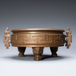 A large Vietnamese bronze censer on stand, 19/20th C. — 照片 6