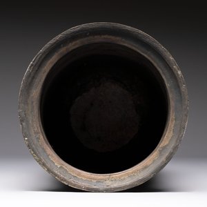 A large Vietnamese bronze 'Dragon' bell, signed Nguyễn Ngọc Nghĩa 阮玉義, 19th C. — photo 6