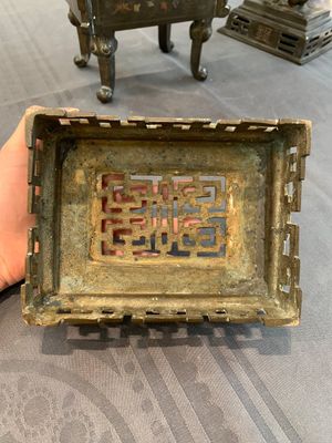 A large Vietnamese copper- and silver-inlaid rectangular 'Buddhist lion' censer and cover on stand, 19th C. — photo 14