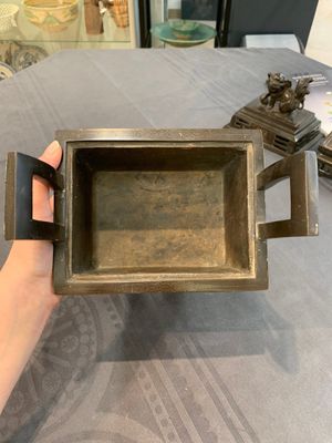 A large Vietnamese copper- and silver-inlaid rectangular 'Buddhist lion' censer and cover on stand, 19th C. — photo 10