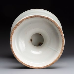 A large white-glazed Dutch Delft garden vase, late 17th/early 18th C. — foto 6