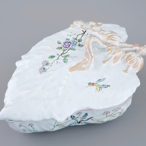 A leaf-shaped box and cover, ca. 1900, marked Gallé, Nancy, France — 照片 1