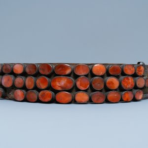 A leather marriage belt with carnelian and brass plaques, Balkan region, 18/19th C. — 照片 2