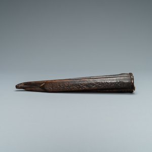 A leather travel case for cutlery with embossed floral designs, France, dated 1641 — 照片 7