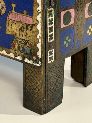 A Limoges champlevé enamel reliquary casket depicting the murder of Thomas Becket, France — photo 8