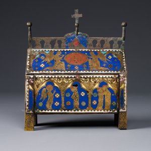 A Limoges champlevé enamel reliquary casket depicting the murder of Thomas Becket, France — photo 4