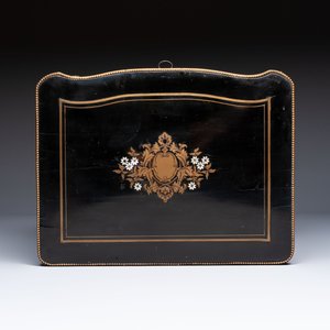 A liqueur cabinet or cave à liqueur with Boulle and mother-of-pearl inlay, 19th C. — photo 7