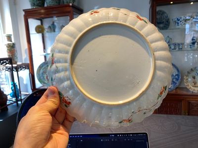A lobed Chinese famille verte dish and a bowl, Kangxi — photo 10