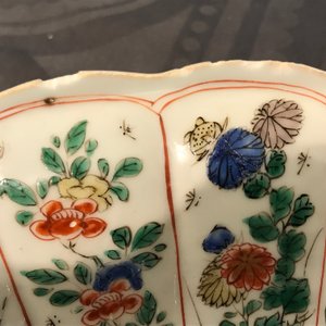 A lobed Chinese famille verte dish with a tiger, Kangxi — photo 5