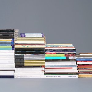 A lot of 132 Asian arts auction catalogues of mostly Sotheby's, including a number of important catalogues — 照片 1