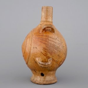 A lot of 3 saltglazed stoneware jugs incl. a Raeren pilgrim's flask or gourd, 17th and 19th C. — photo 21