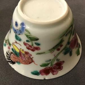 A lot of 33 Chinese famille rose cups and 27 saucers, Yongzheng/Qianlong — 照片 23
