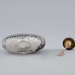 A lot of 4 Chinese snuff bottles in glass and jade, 18/20th C. — 照片 12