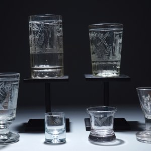 A lot of 6 engraved masonic subject glasses, freemasonry, 20th C. — photo 3