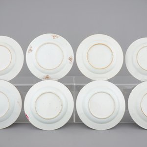 A lot of 8 Chinese famille rose porcelain plates, Qianlong, 18th C. — 照片 2