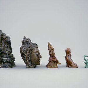 A lot of five various metal statues, Asia, 19/20th C. — photo 3