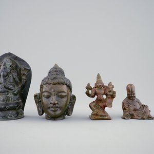 A lot of five various metal statues, Asia, 19/20th C. — photo 7