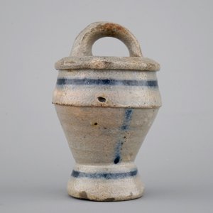 A lot of varied Dutch Delft and other ceramics, mostly 18th C. — photo 16