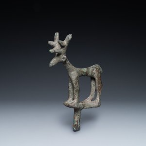 A Luristan bronze deer pin, Iran, 1st millenium BC — 照片 1