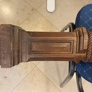A mahogany boat mast with oak scrolls, France or Italy, 18th C. — 照片 23