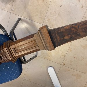 A mahogany boat mast with oak scrolls, France or Italy, 18th C. — 照片 40