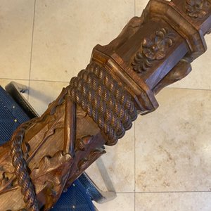 A mahogany boat mast with oak scrolls, France or Italy, 18th C. — 照片 47