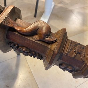 A mahogany boat mast with oak scrolls, France or Italy, 18th C. — 照片 51