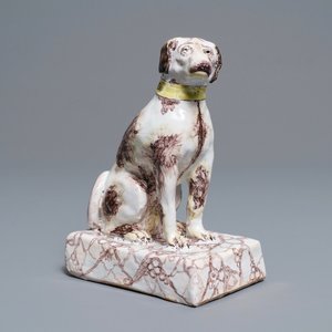 A manganese and yellow Brussels faience model of a dog, 18th C. — 照片 1
