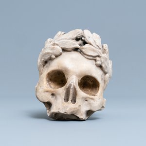 A marble memento mori fragment, probably Flanders, 16th C. — photo 1