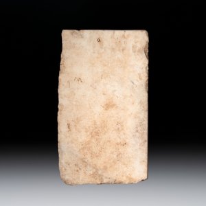 A marble plaque with a crescent moon, South of Spain, 17/18th C. — photo 2
