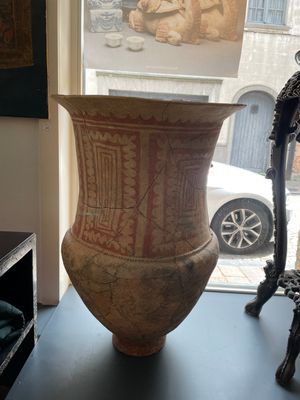 A massive Ban Chiang culture pottery vessel and two grey pottery jars, Thailand 7/4th C. B.C. — 照片 1