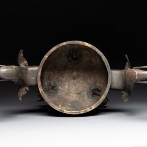 A massive Chinese archaistic bronze 'elephant' censer and cover, Ming — photo 6