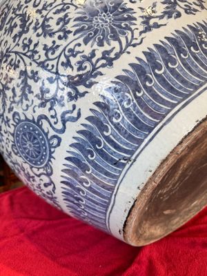 A massive Chinese blue and white 'Bajixiang' fish bowl, Qianlong — photo 15