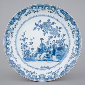 A massive Chinese blue and white deep round dish, Qianlong, 18th C. — photo 1
