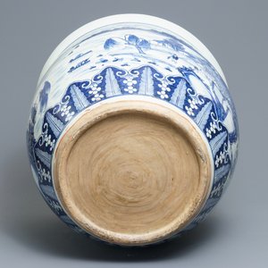 A massive Chinese blue and white fish bowl, 19th C. — photo 6