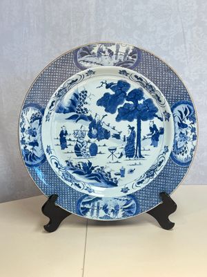 A massive Chinese blue and white 'Music-Making Scholars' dish, Yongzheng — photo 1