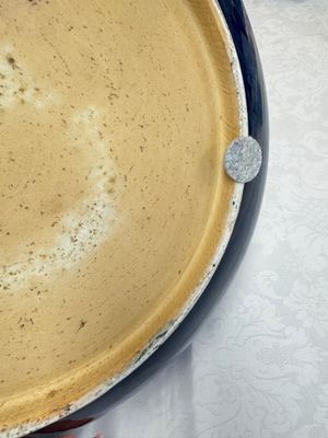 A massive Chinese blue-glazed deep dish, Transitional period/Kangxi — photo 9