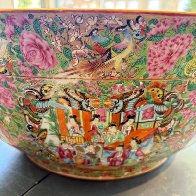 A massive Chinese Canton export famille rose punch bowl with narrative design — photo 18