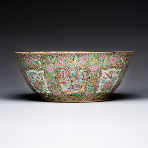 A massive Chinese Canton export famille rose punch bowl with narrative design — photo 4