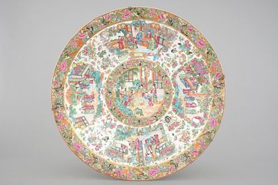 A massive Chinese Canton famille rose charger of 60 cm, 19th C.