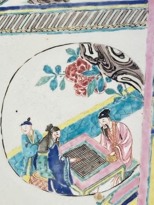 A massive Chinese famille rose dish with narrative design, Yongzheng — 照片 2