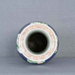 A massive Chinese famille verte on powder blue-ground rouleau vase, Kangxi — photo 15