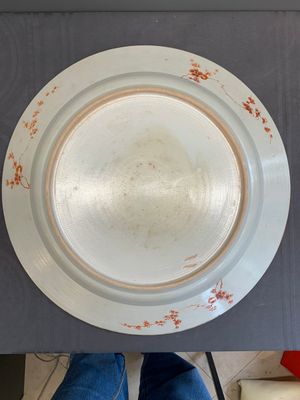 A massive Chinese Imari-rose dish with floral design, Yongzheng — photo 5