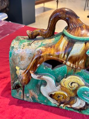 A massive Chinese sancai-glazed roof tile in shape of a horse rider, Ming — photo 14