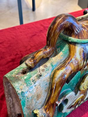 A massive Chinese sancai-glazed roof tile in shape of a horse rider, Ming — photo 15