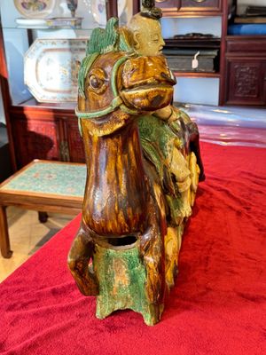 A massive Chinese sancai-glazed roof tile in shape of a horse rider, Ming — photo 9