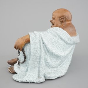 A massive Chinese signed Shiwan stoneware figure of a seated Buddha, 19/20th C. — 照片 4