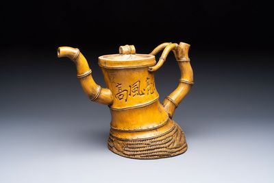 A massive Chinese Yixing stoneware 'bamboo' teapot, signed Wei Guojun 魏國軍, 20th C.